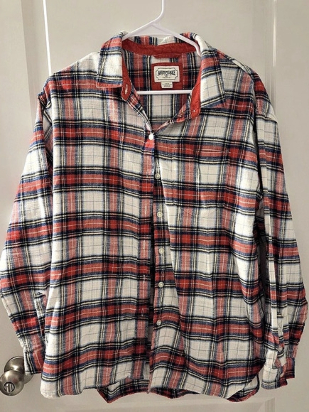 American Eagle Plaid Button Down in Red & White Size Small
